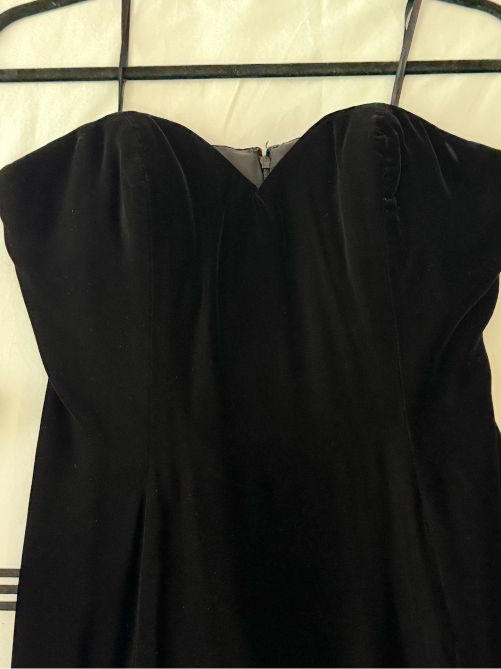 Oleg Cassini Strapless Black Velvet Sweetheart Evening Dress